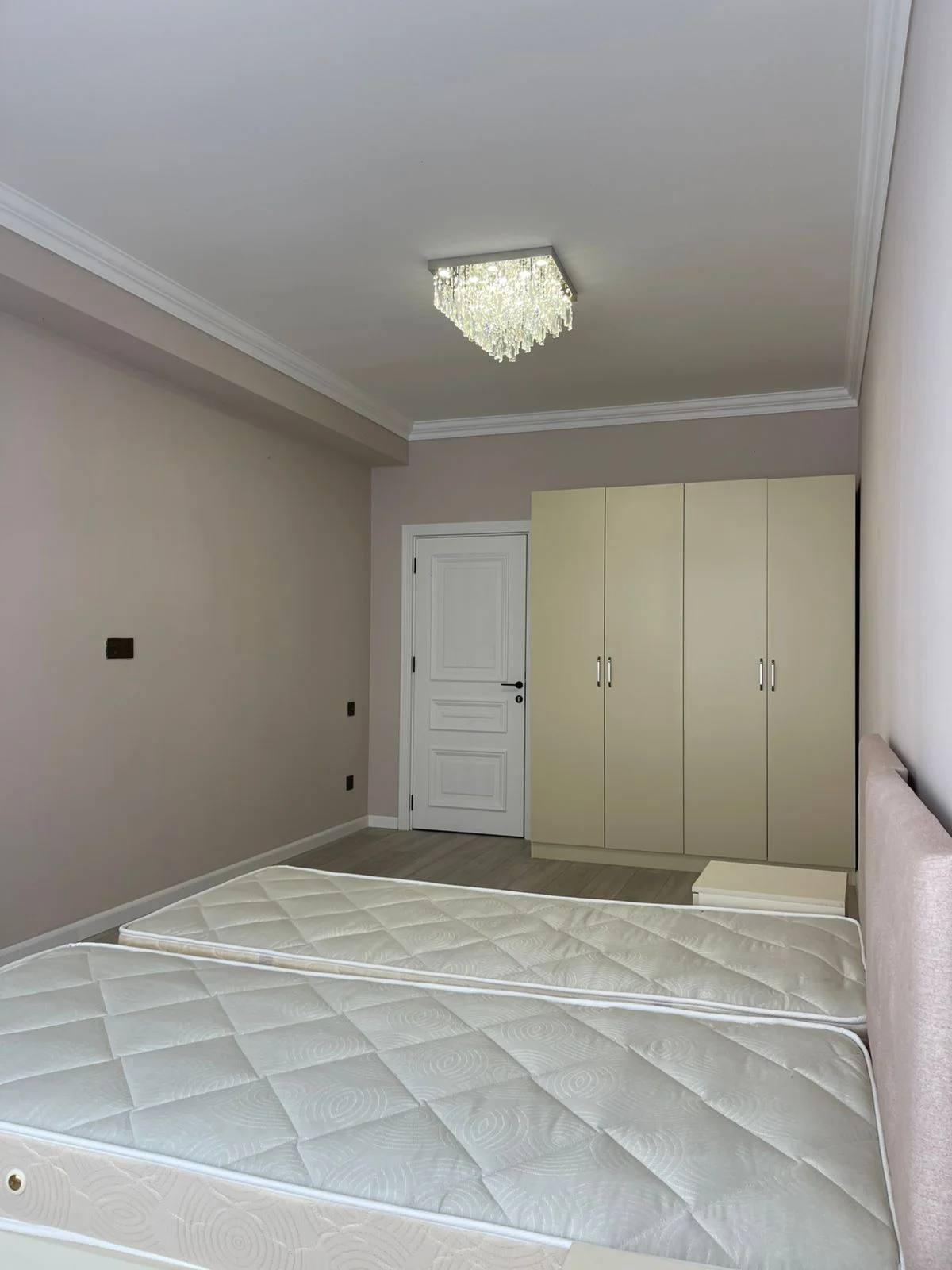 Kirayə 4 otaqlı Mənzil 155 m² Nəsimi r.