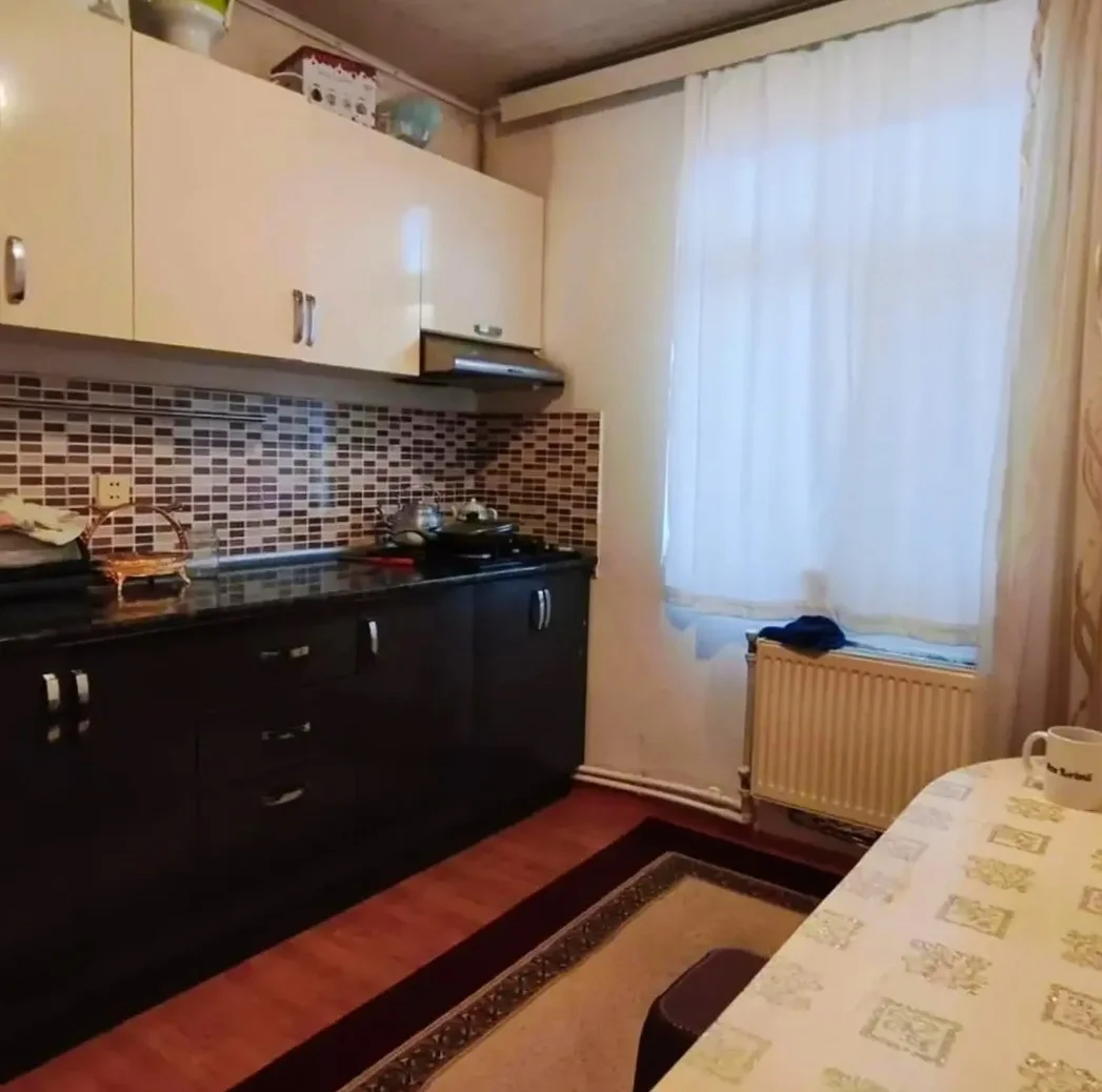 Kirayə 3 otaqlı Mənzil 60 m² Xətai r.