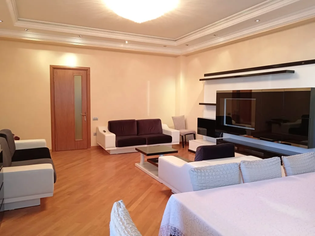 Kirayə 3 otaqlı Mənzil 153 m² Nərimanov r. Nərimanov m. – şəkil 17