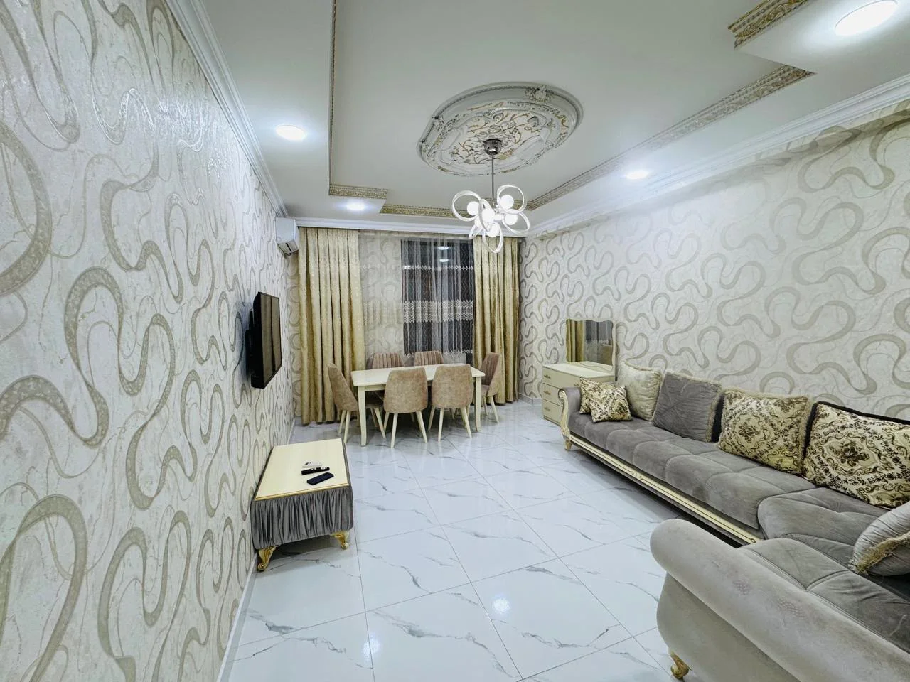Kirayə 2 otaqlı Mənzil 100 m² Nəsimi r.
