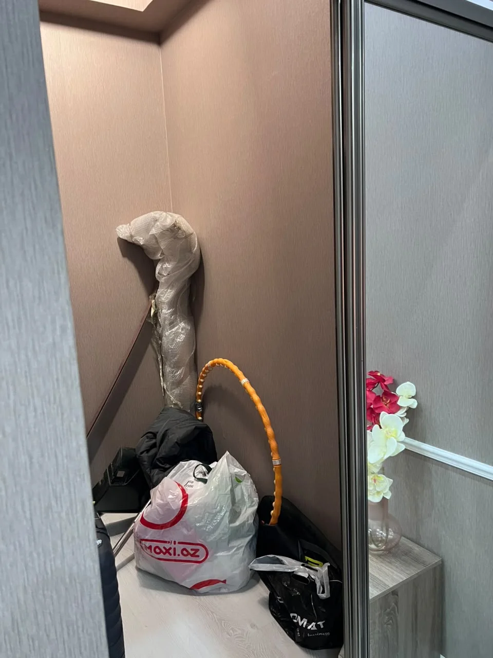 Kirayə 4 otaqlı Mənzil 180 m² Yasamal r.