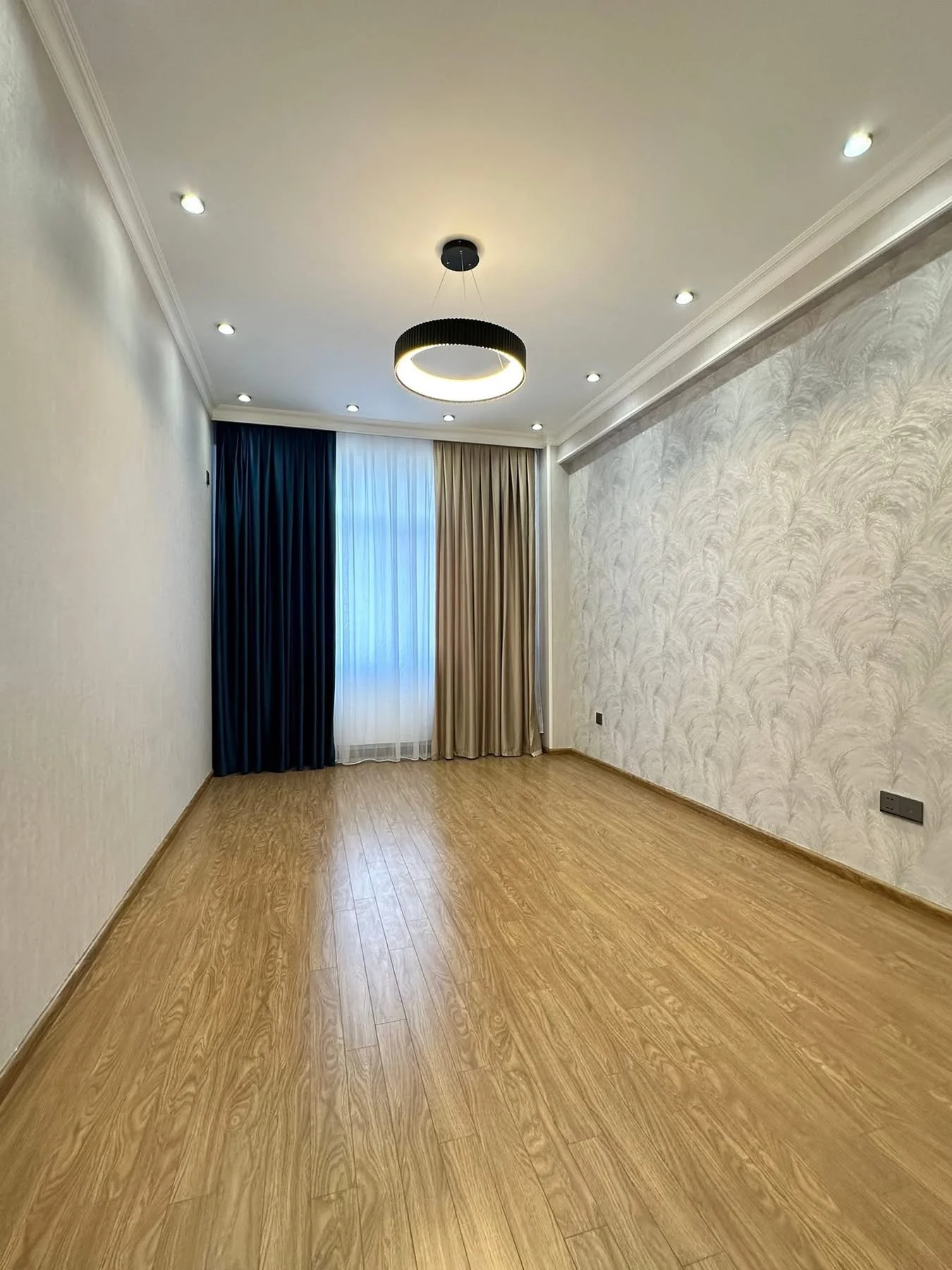 Satılır 3 otaqlı Mənzil 136 m² Suraxanı r.