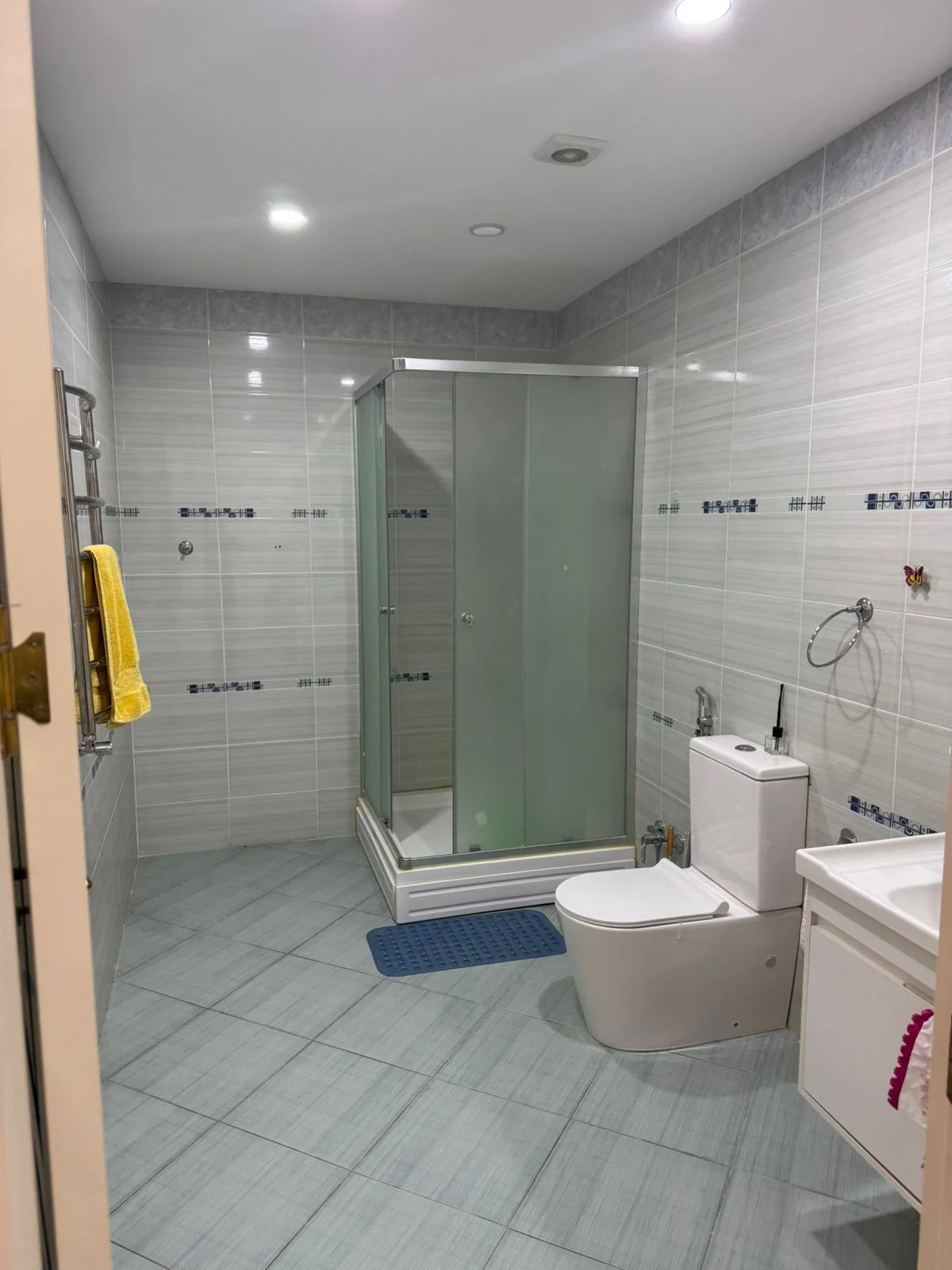 Kirayə 2 otaqlı Mənzil 85 m² Nəsimi r. 28 May m. – şəkil 3