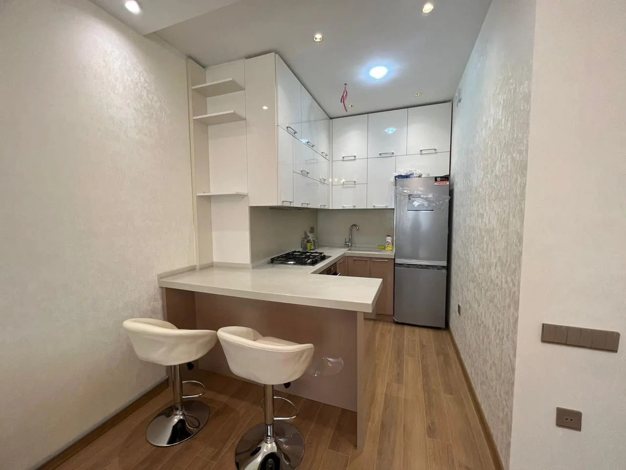 Kirayə 950 otaqlı Mənzil 67 m² Yasamal r. 8 Noyabr m. – şəkil 6