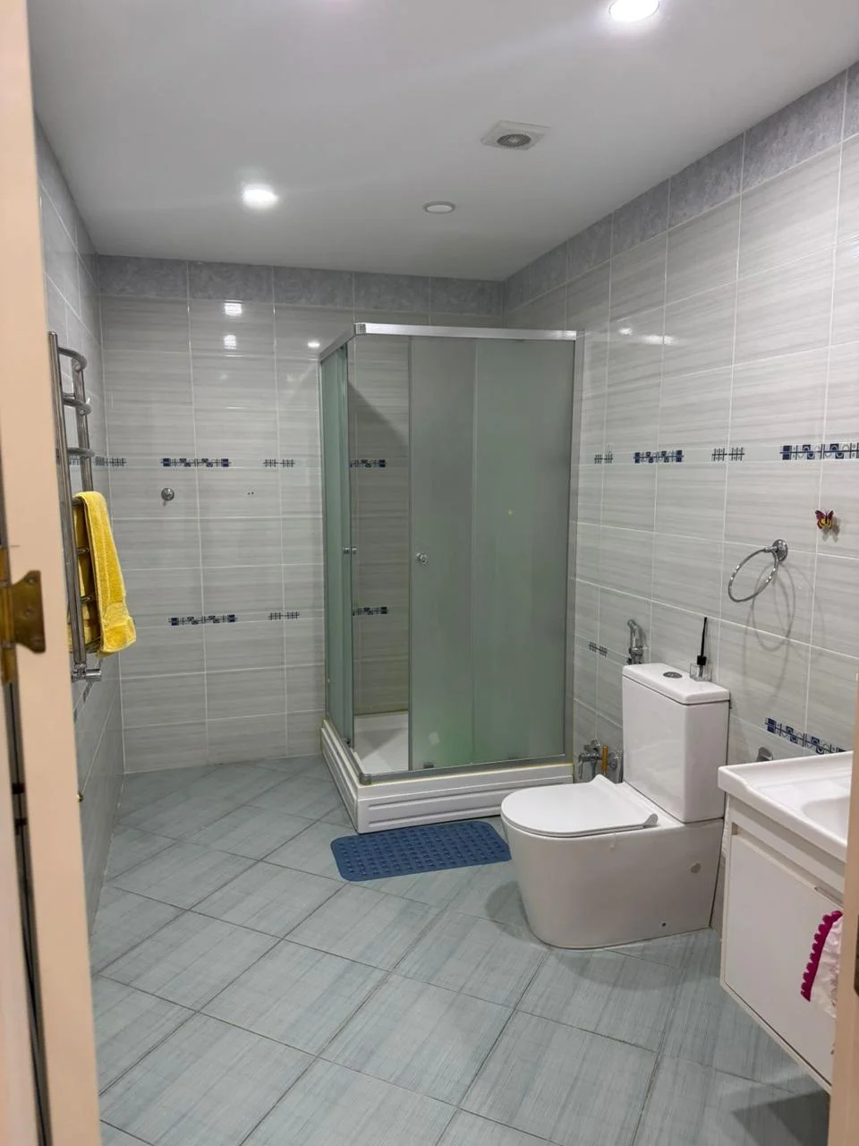 Kirayə 2 otaqlı Mənzil 85 m² Nəsimi r.
