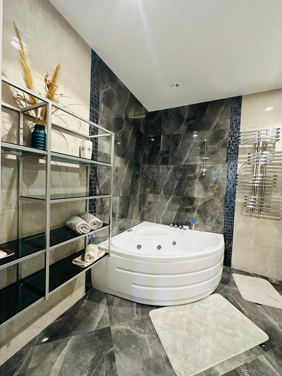 Kirayə 3 otaqlı Mənzil 148 m² Nəsimi r. 8 Noyabr m. – şəkil 8