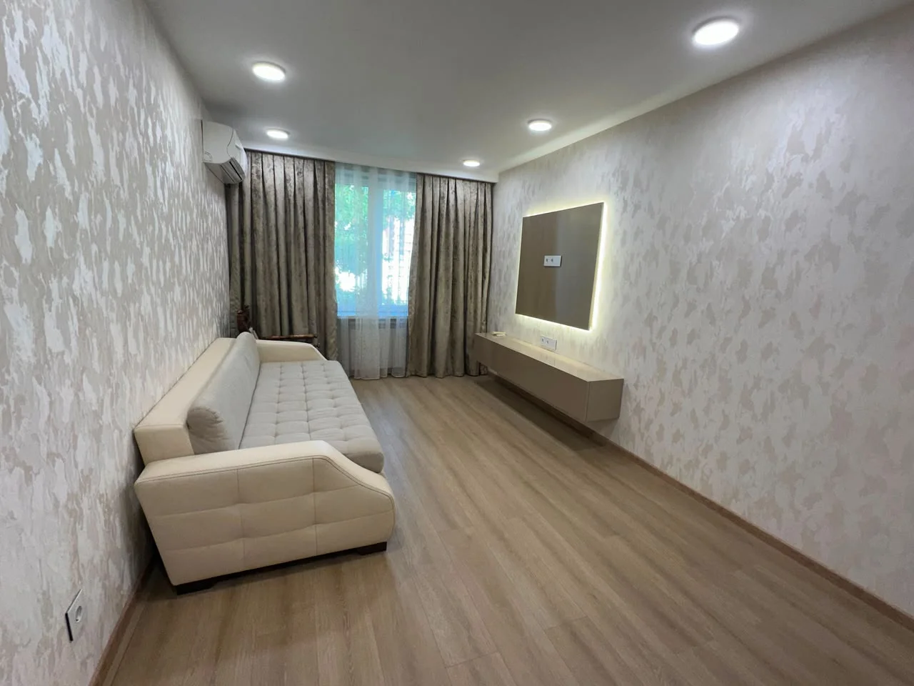 Satılır 2 otaqlı Mənzil 65 m² Nəsimi r.