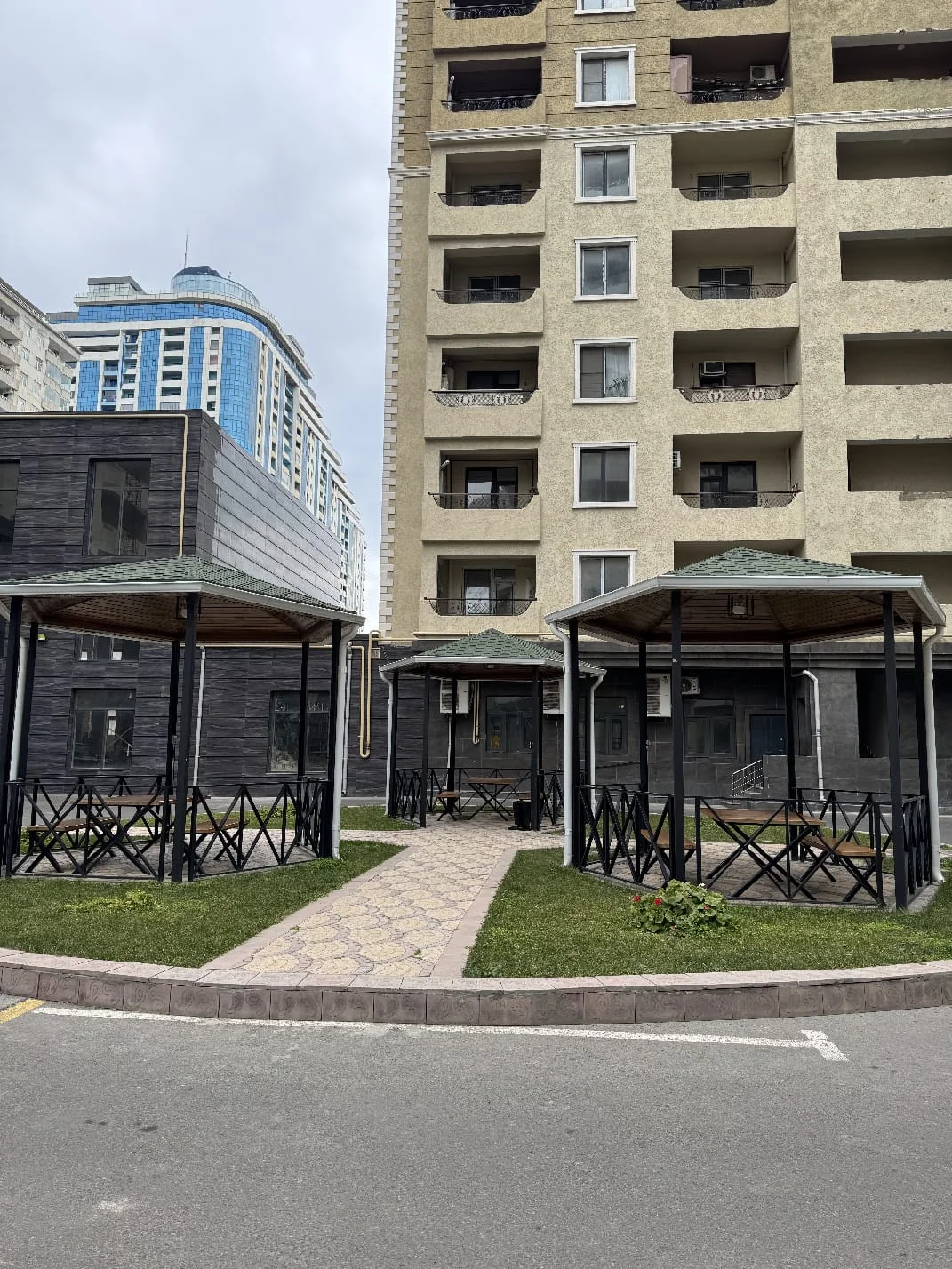 Ağ Şəhər 345000