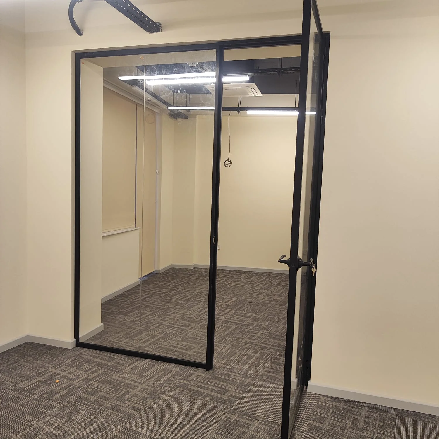 Kirayə 4 otaqlı Ofis 200 m² Yasamal r. Nizami m. – şəkil 5