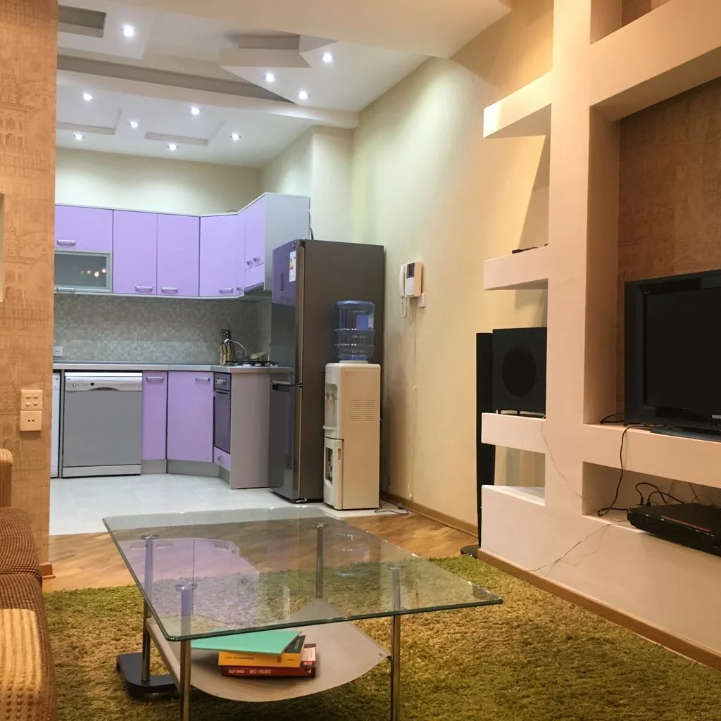 Kirayə 2 otaqlı Mənzil 70 m² Nəsimi r. – şəkil 5