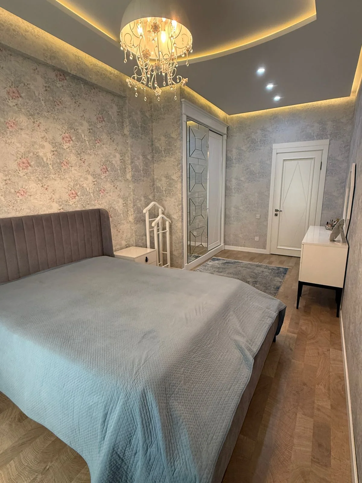 Kirayə 2 otaqlı Mənzil 74 m² Nərimanov r.