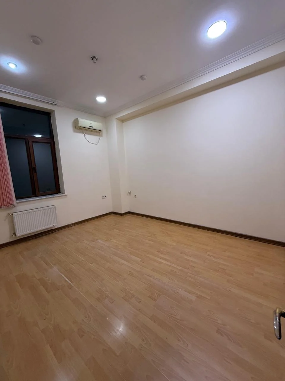 Kirayə 11 otaqlı Ofis 225 m² Nəsimi r. – şəkil 10