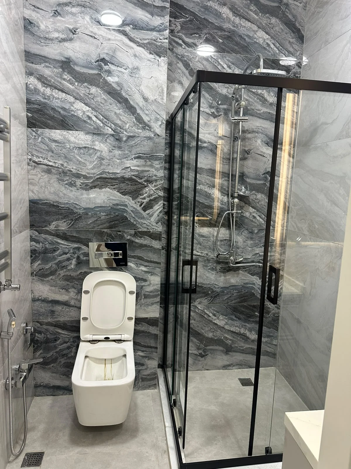 Kirayə 3 otaqlı Mənzil 100 m² Nərimanov r.