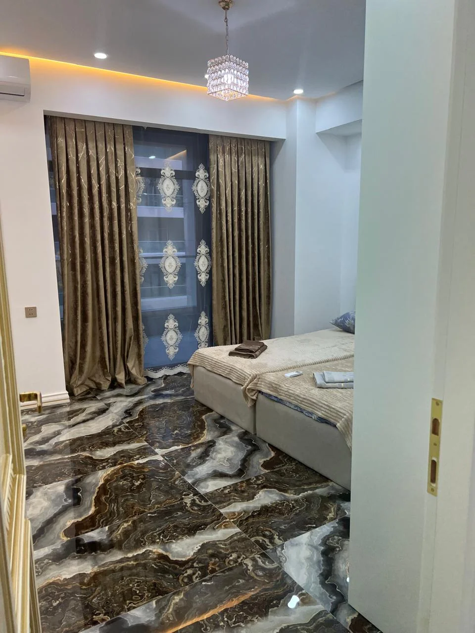 Kirayə 4 otaqlı Mənzil 178 m² Yasamal r. – şəkil 12