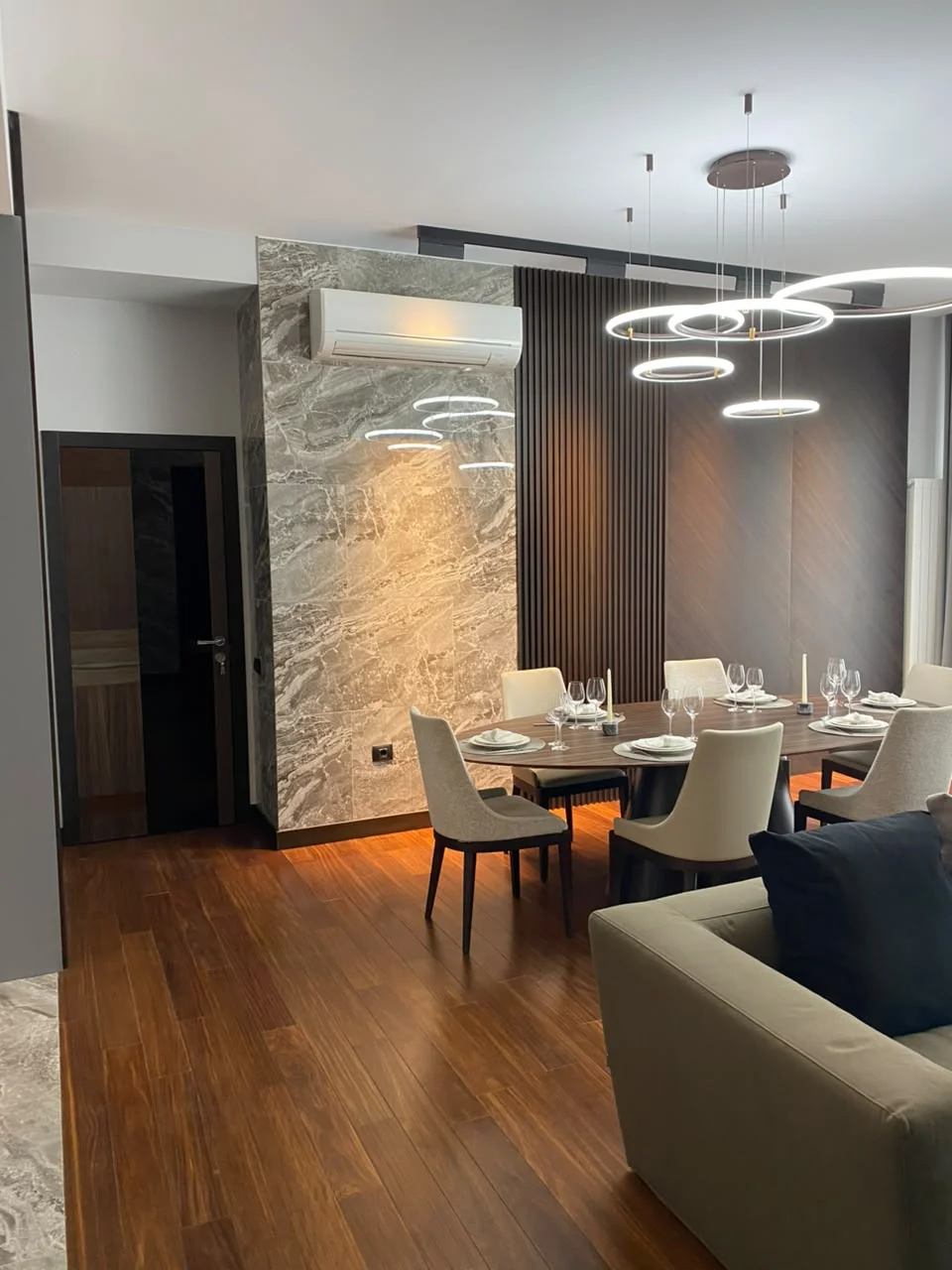 Kirayə 2 otaqlı Mənzil 100 m² Səbail r. – şəkil 4