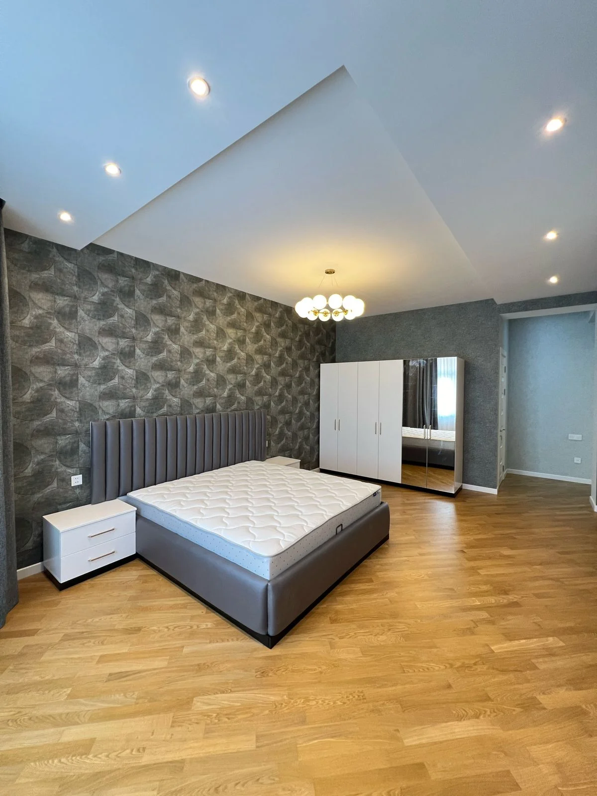Kirayə 3 otaqlı Mənzil 120 m² Nəsimi r.