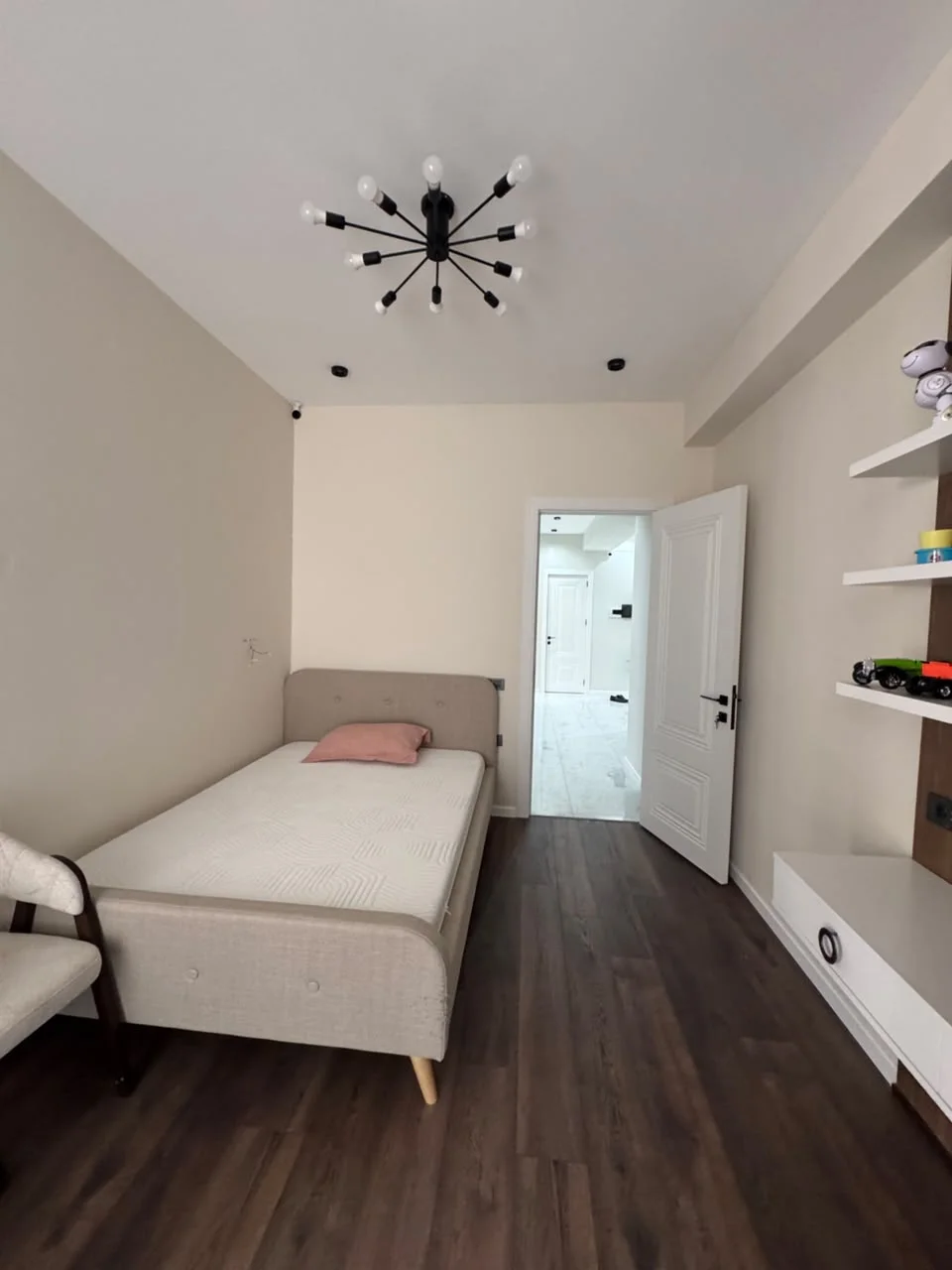 Kirayə 3 otaqlı Mənzil 110 m² Nərimanov r.
