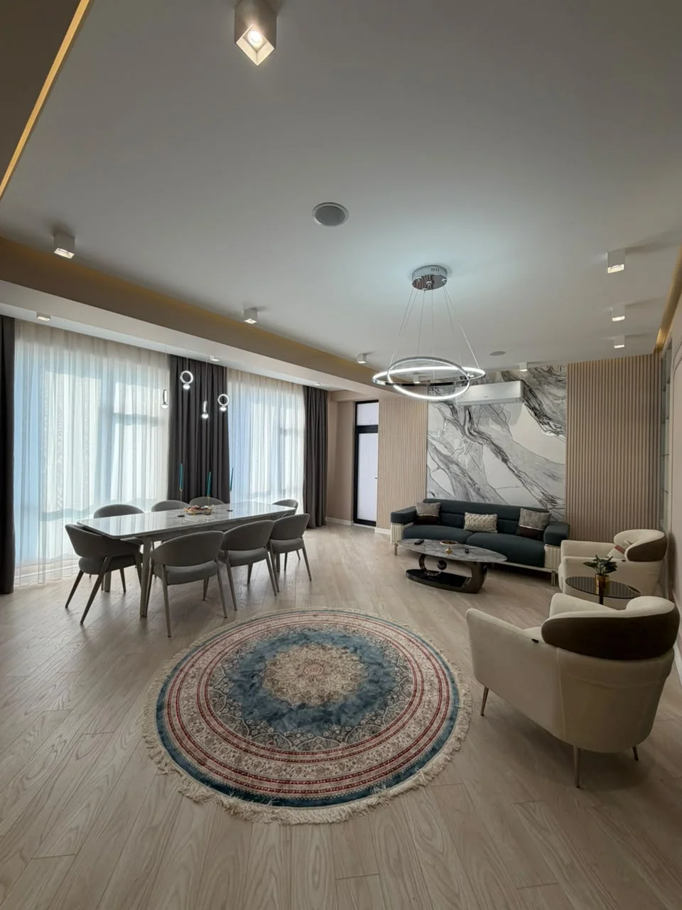 Rəssamlıq yanı 4 otaq 2500azn