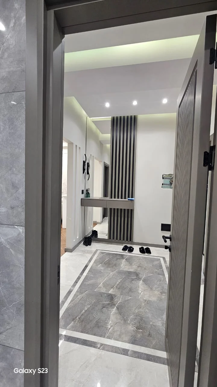 Kirayə 3 otaqlı Mənzil 100 m² Xətai r.