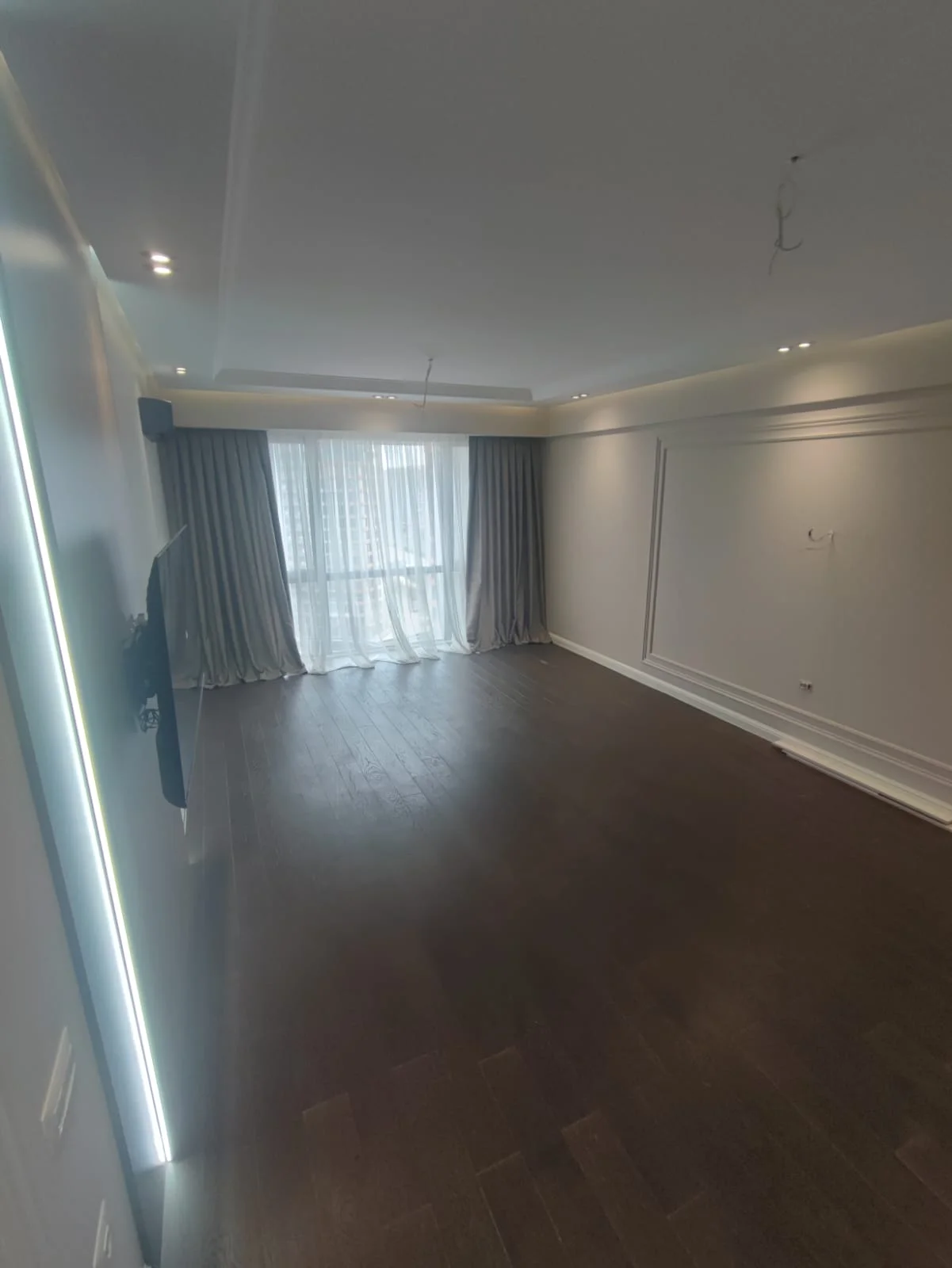 Kirayə 4 otaqlı Mənzil 129 m² Nərimanov r.