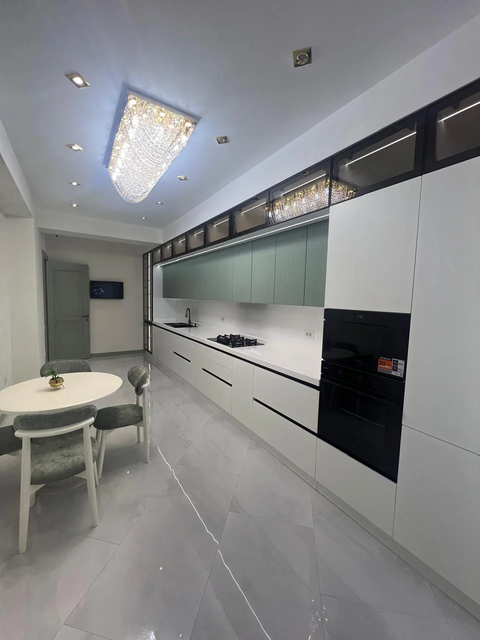 Satılır 4 otaqlı Mənzil 186 m² Nəsimi r. 28 May m. – şəkil 11