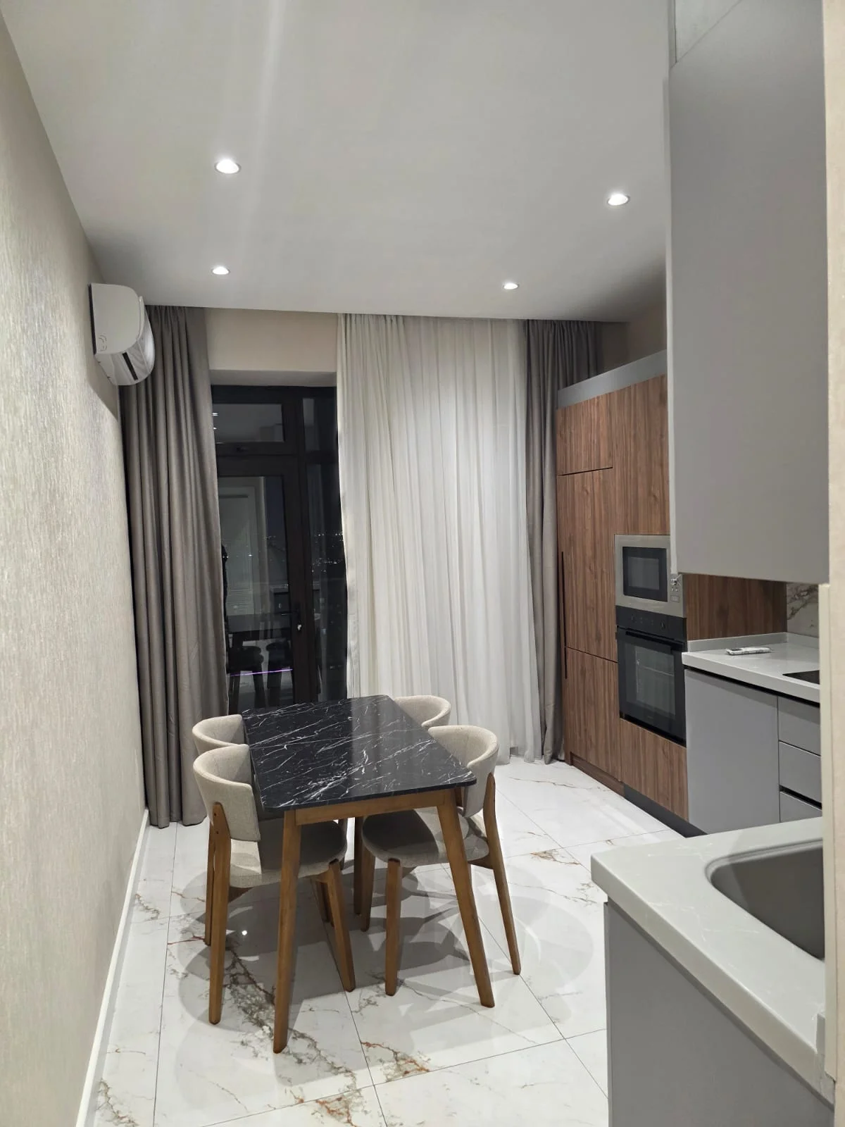 Kirayə 3 otaqlı Mənzil 146 m² Bakı – şəkil 10