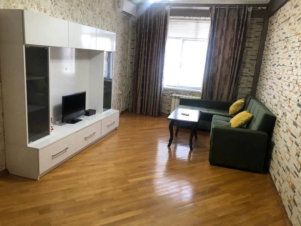 For rent 2-room Apartment 75 m² Nərimanov dist. Gənclik metro – şəkil 1