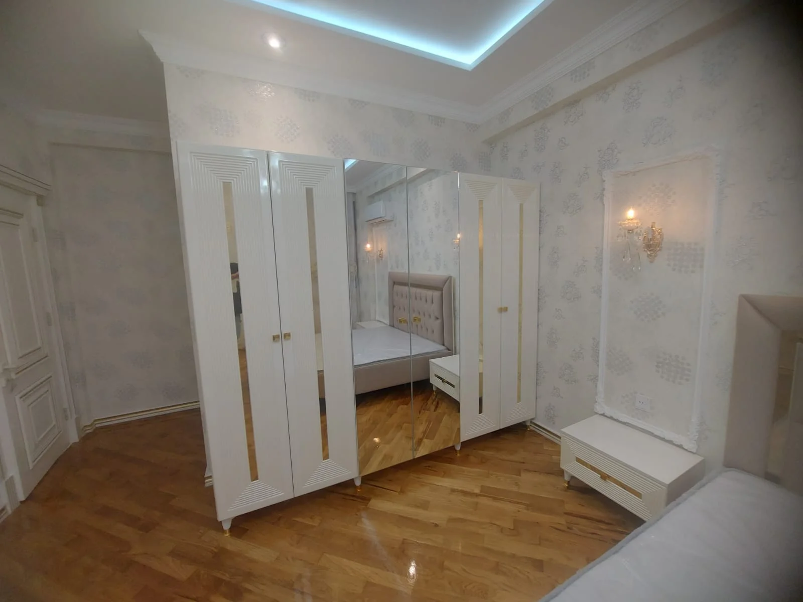 Kirayə 3 otaqlı Mənzil 103 m² Yasamal r. İnşaatçılar m. – şəkil 18
