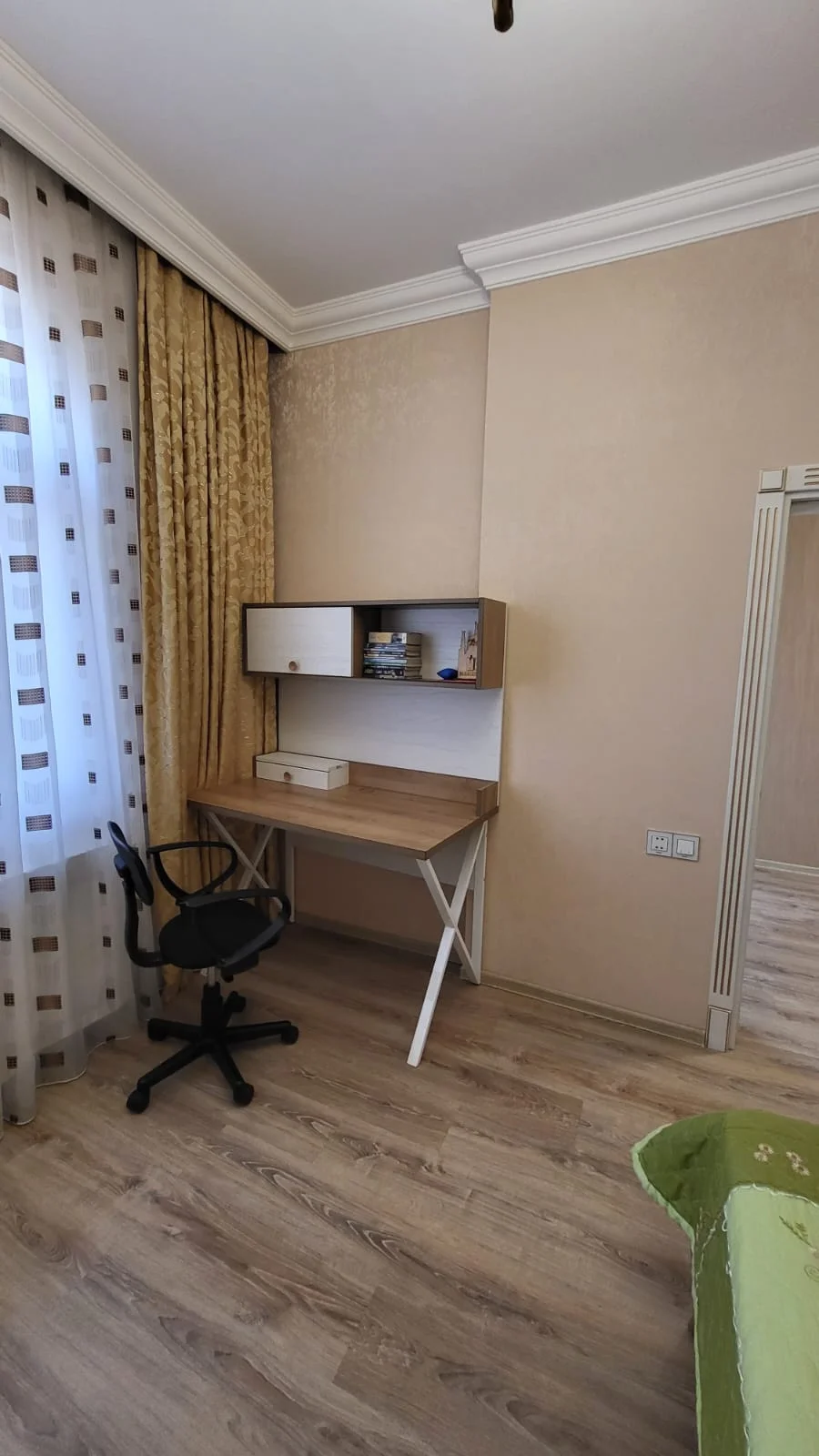 Kirayə 7 otaqlı Həyət evi / Bağ evi 260 m² Səbail r.