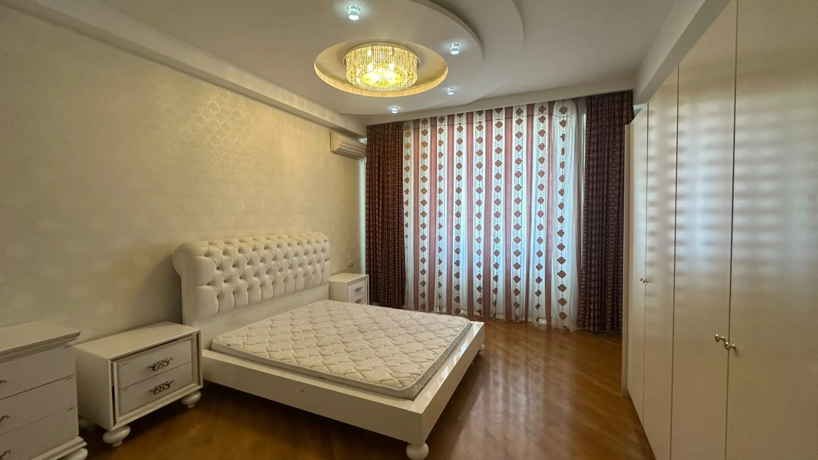 For rent 4-room Apartment 235 m² Nəsimi dist. 28 May metro – şəkil 14