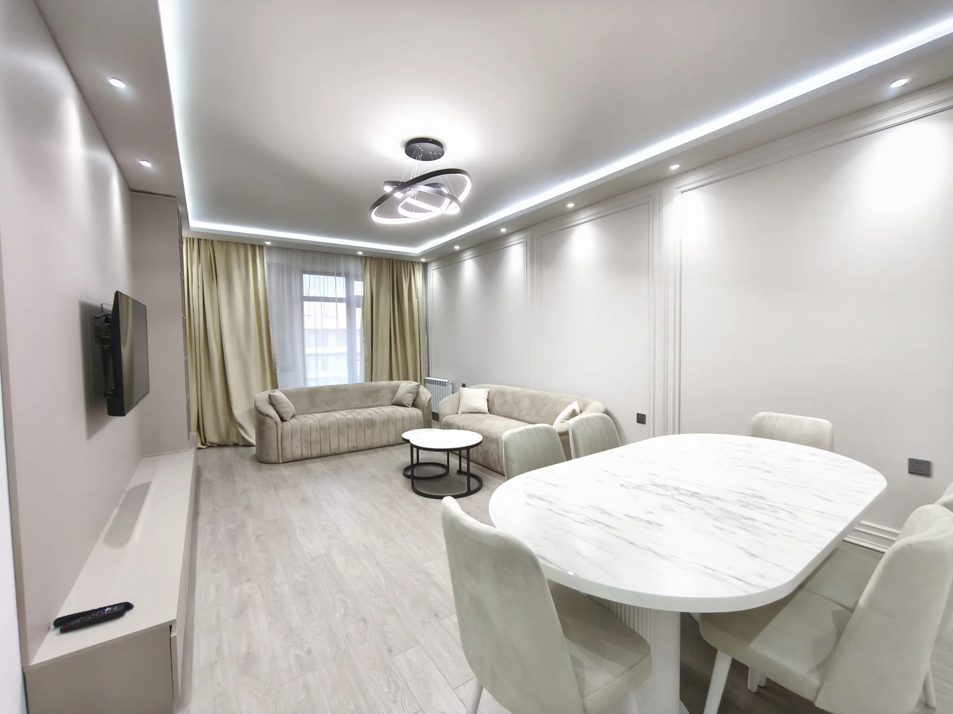 Kirayə 3 otaqlı Mənzil 145 m² Nəsimi r. 8 Noyabr m. – şəkil 1