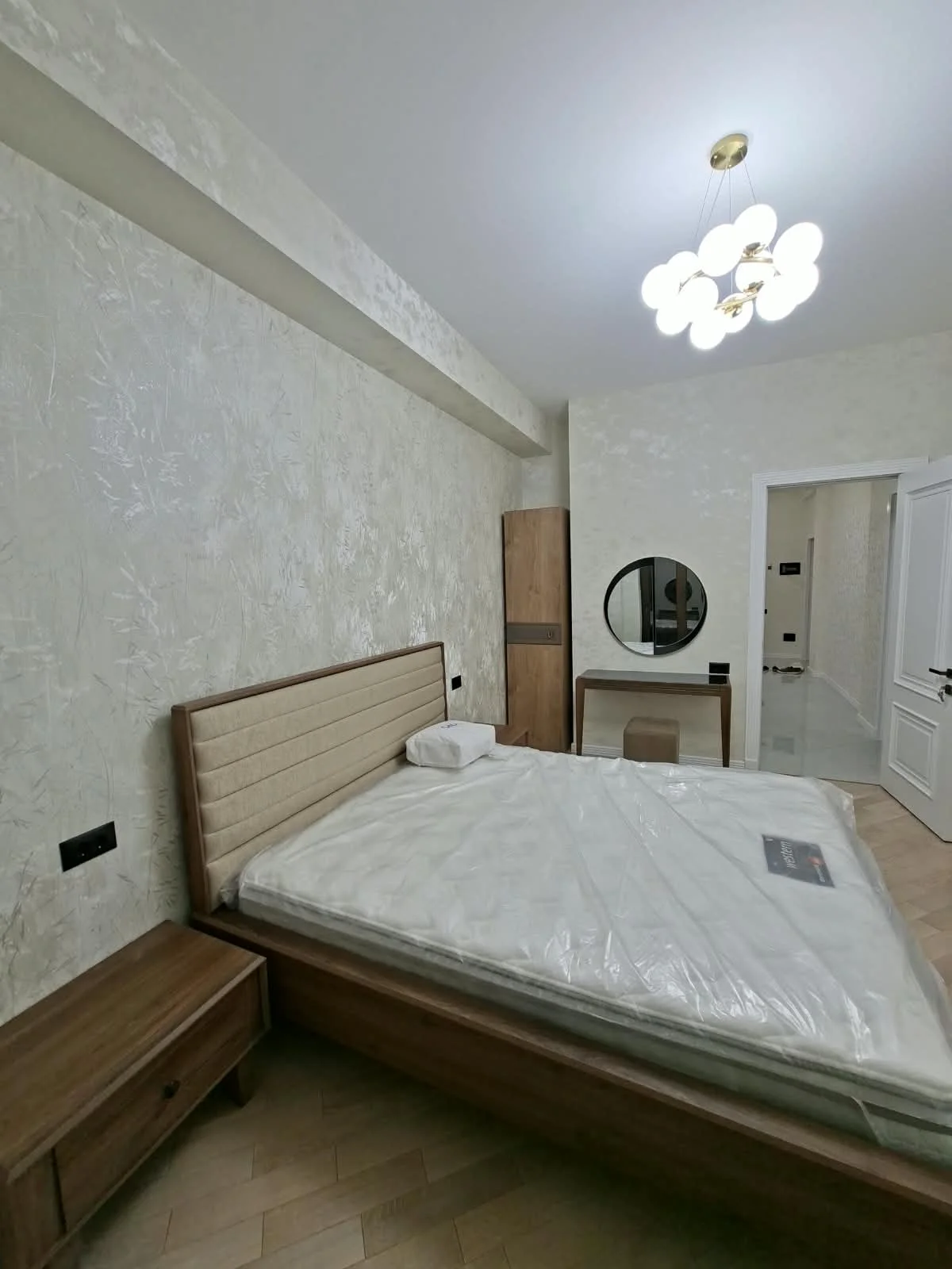 Kirayə 3 otaqlı Mənzil 130 m² Xətai r. Ağ şəhər q. – şəkil 8