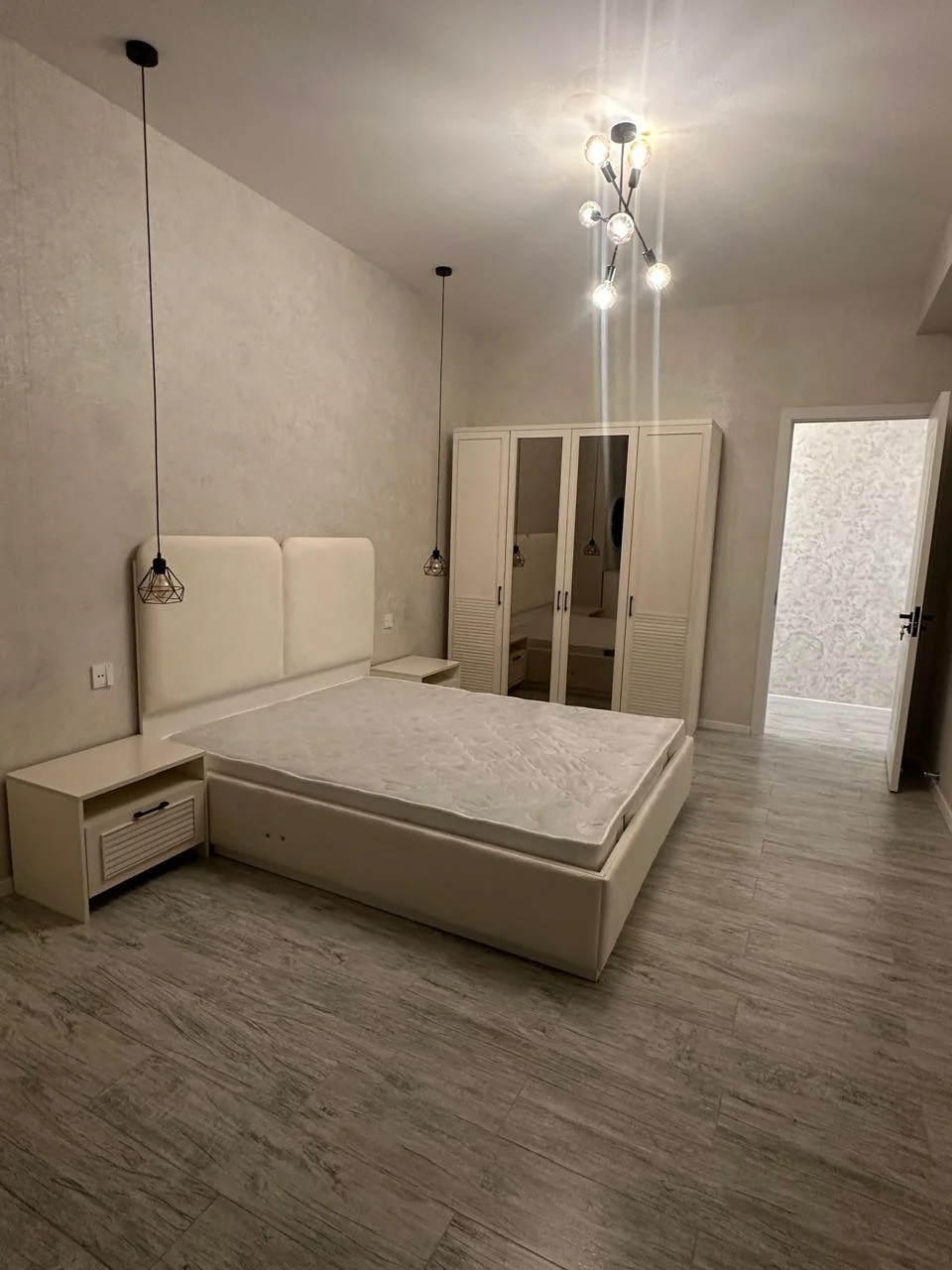 Nərimanov m. 3 otaq 1500azn yeni