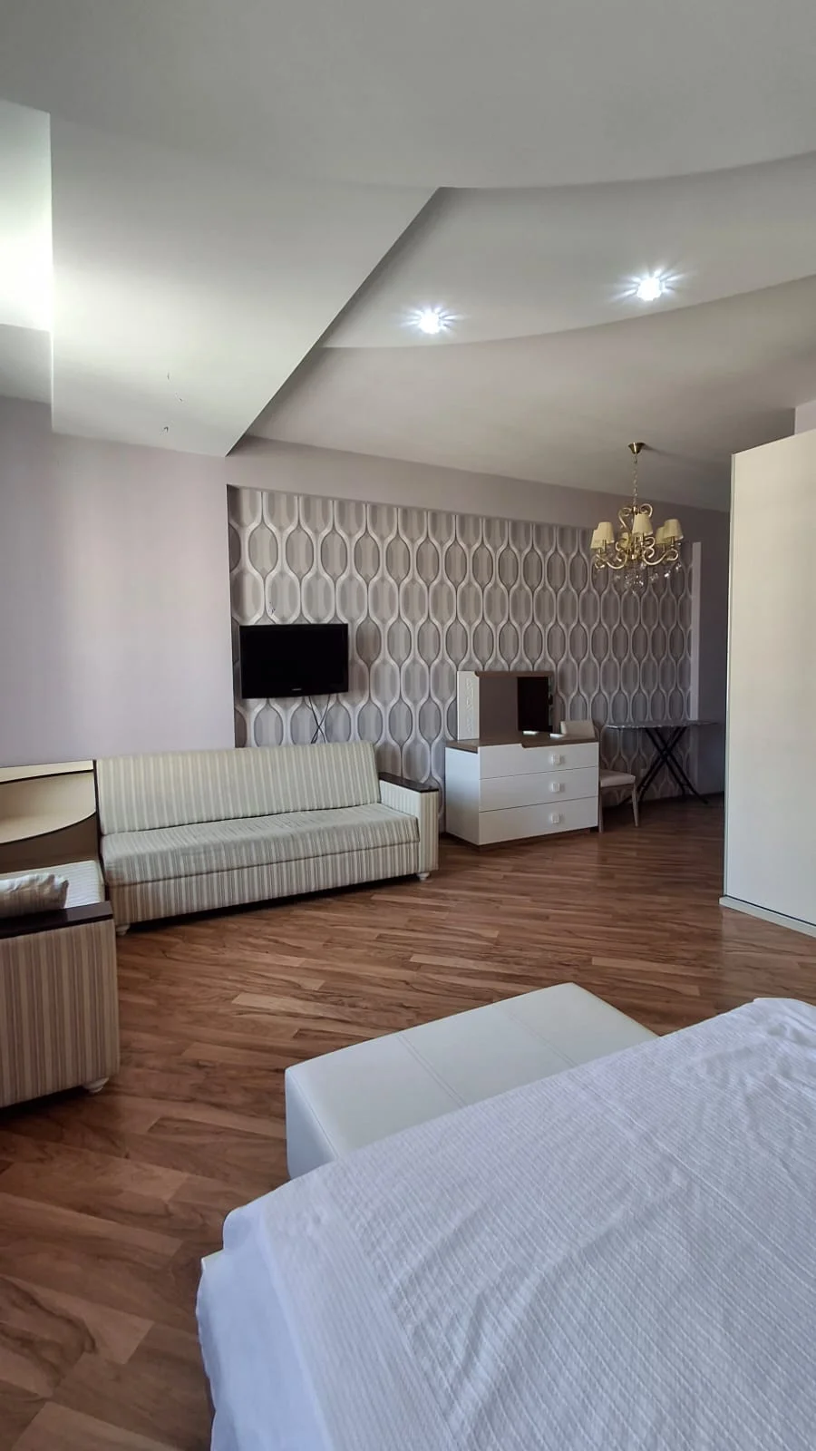 Kirayə 4 otaqlı Mənzil 200 m² Yasamal r. – şəkil 11