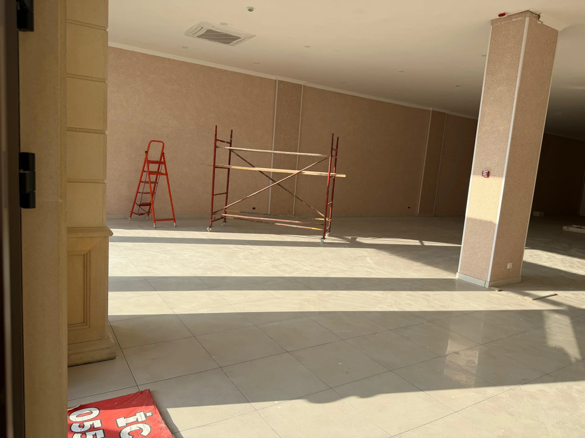 Kirayə 100 otaqlı Ofis 9600 m² Nəsimi r.