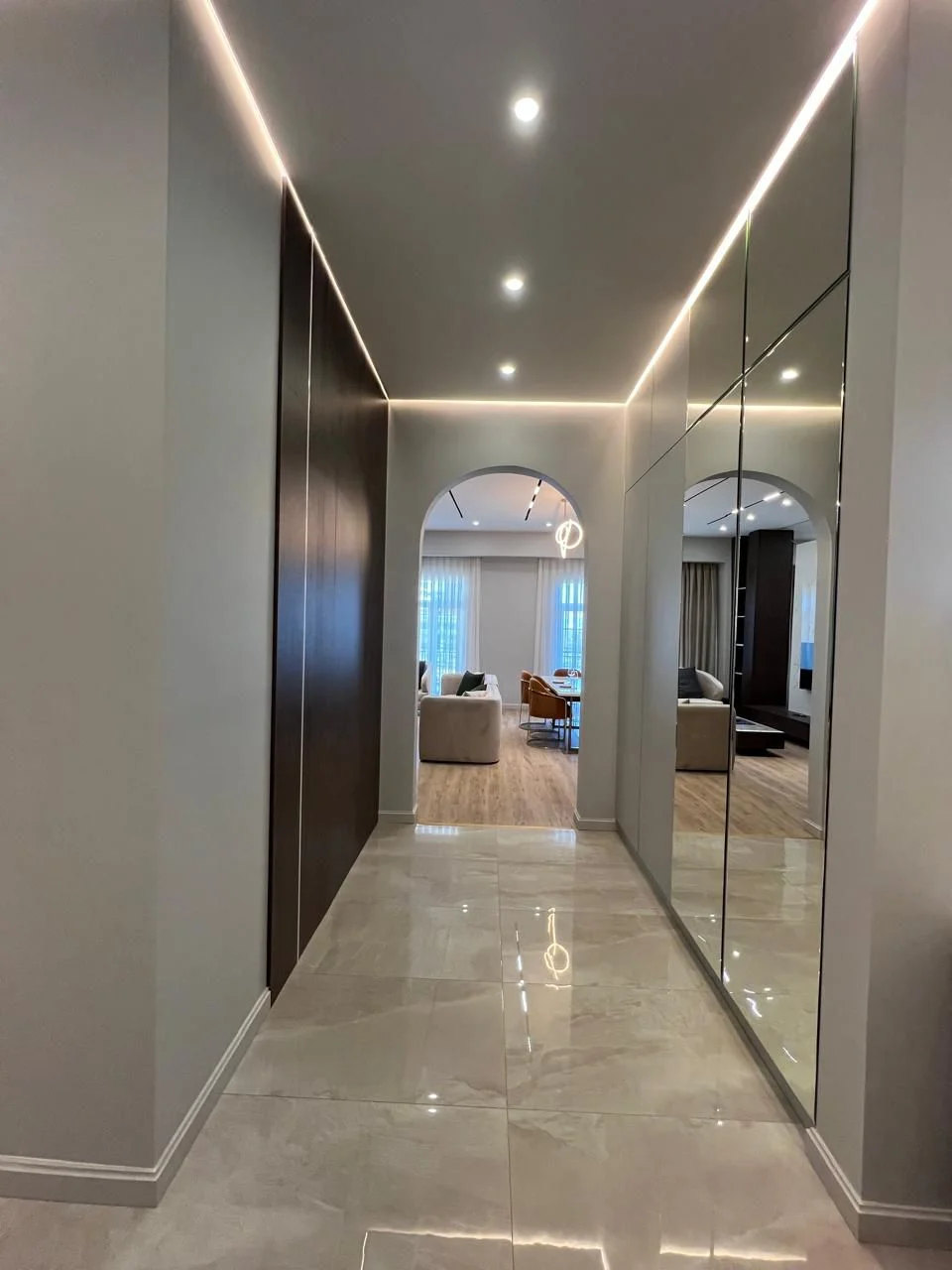 Kirayə 3 otaqlı Mənzil 120 m² Xətai r.