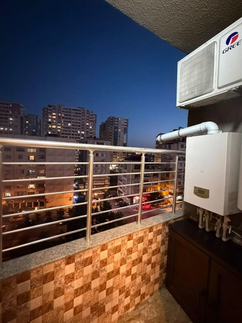 Kirayə 4 otaqlı Mənzil 200 m² Xətai r. Ağ şəhər q. Şah İsmayıl Xətai m. – şəkil 15