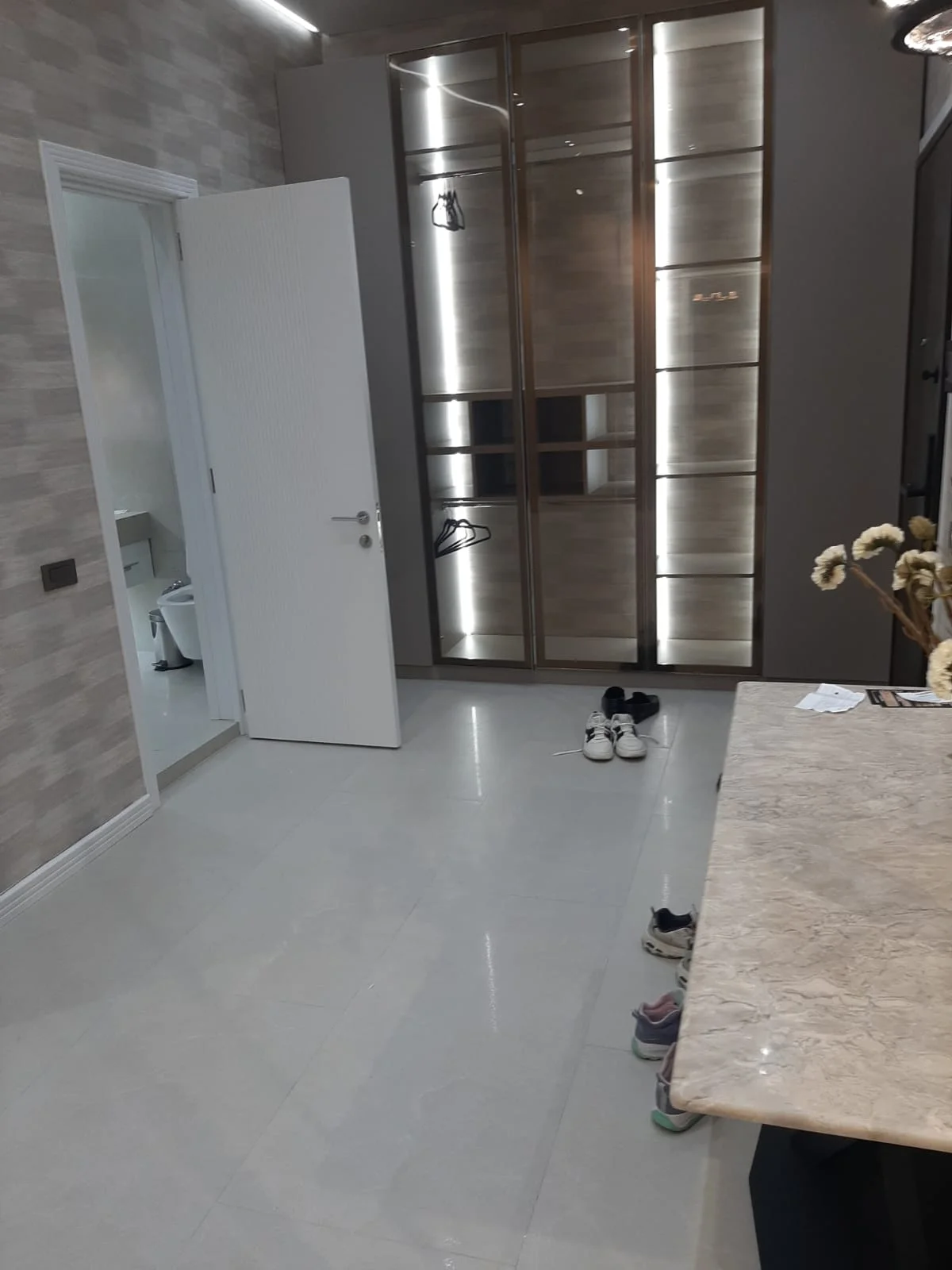 Kirayə 4 otaqlı Mənzil 200 m² Bakı – şəkil 2
