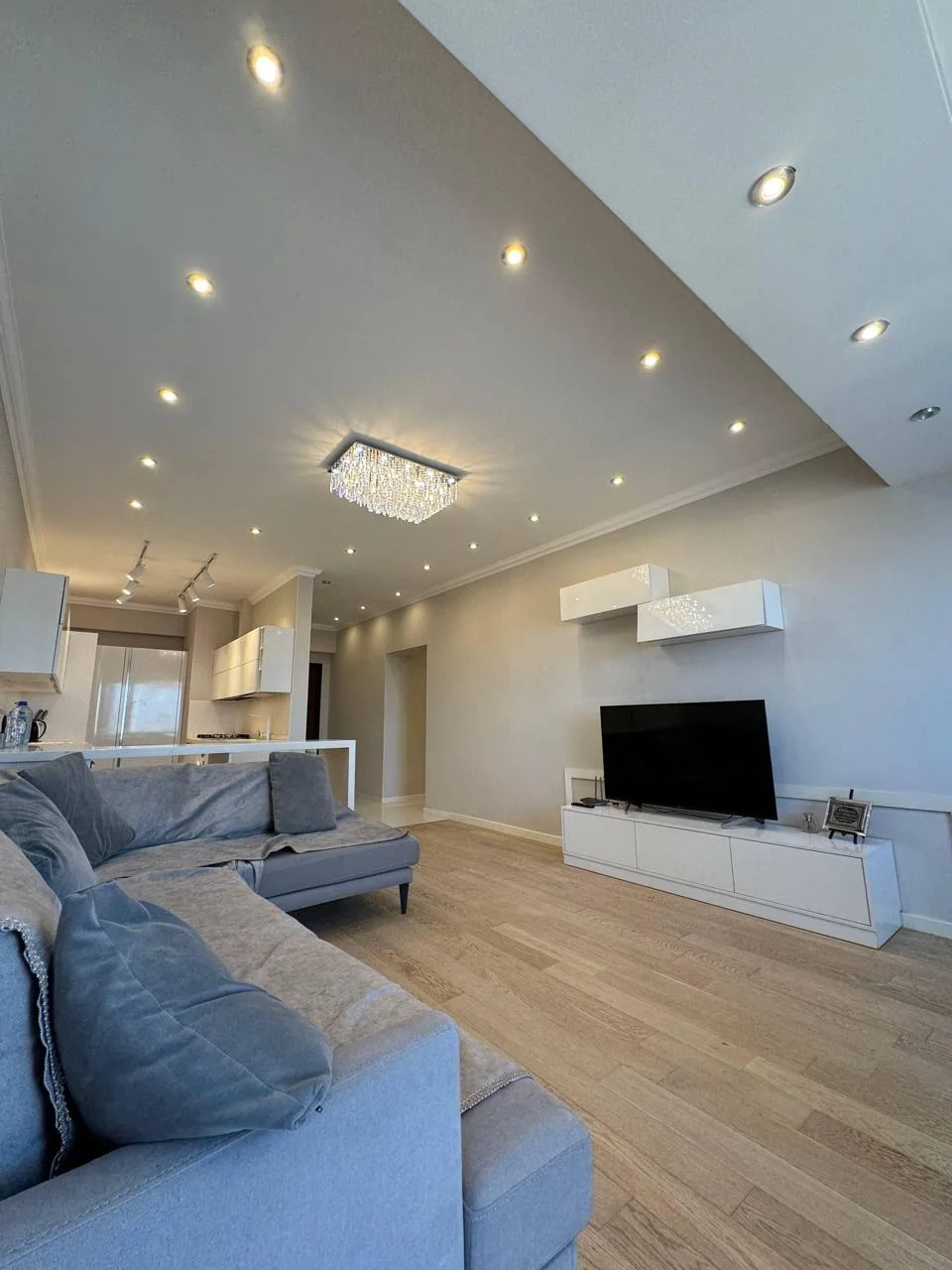 Kirayə 3 otaqlı Mənzil 119 m² Nəsimi r.