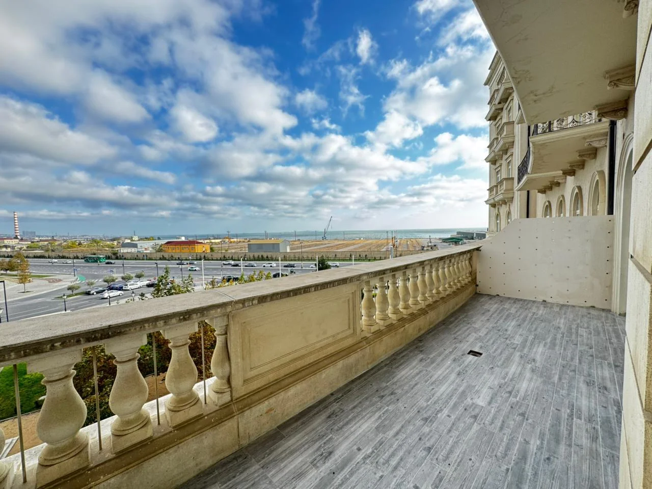 Kirayə 3 otaqlı Mənzil 130 m² Xətai r.