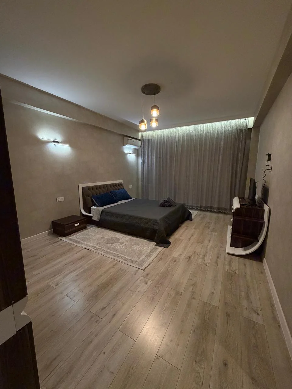 Kirayə 3 otaqlı Mənzil 120 m² Xətai r.