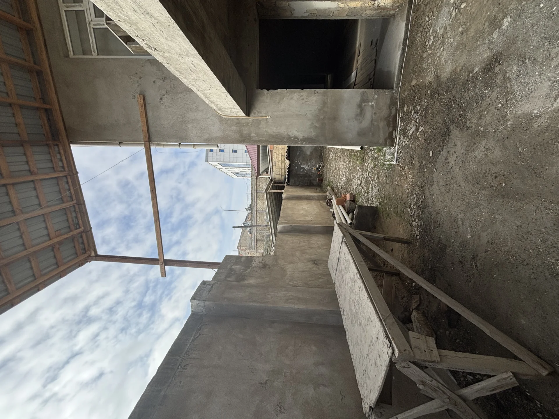 Satılır 6 otaqlı Həyət evi / Bağ evi 200 m² Abşeron r.