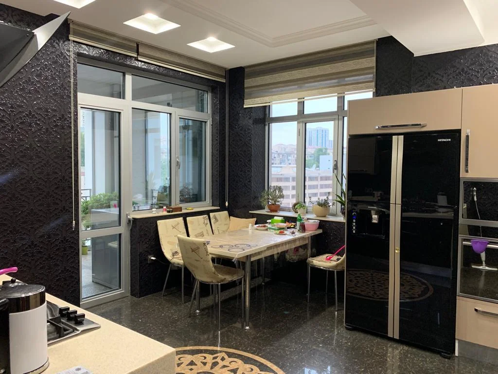 Kirayə 4 otaqlı Mənzil 170 m² Yasamal r. – şəkil 16