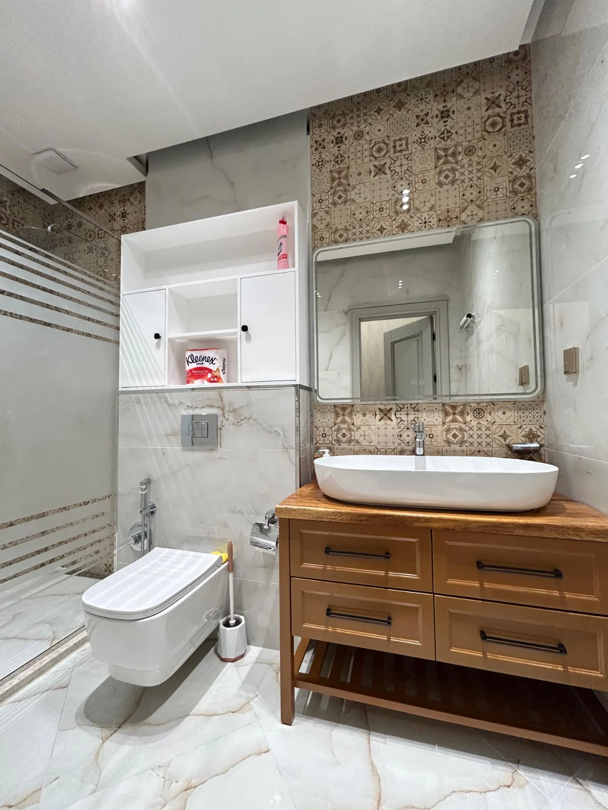 Kirayə 3 otaqlı Mənzil 158 m² Xətai r.