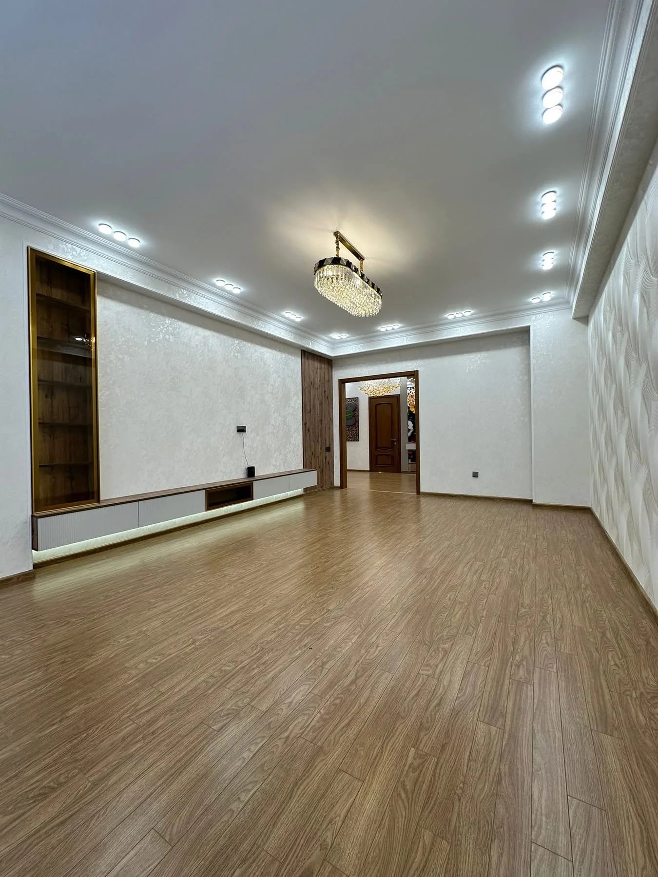 Satılır 3 otaqlı Mənzil 136 m² Suraxanı r.
