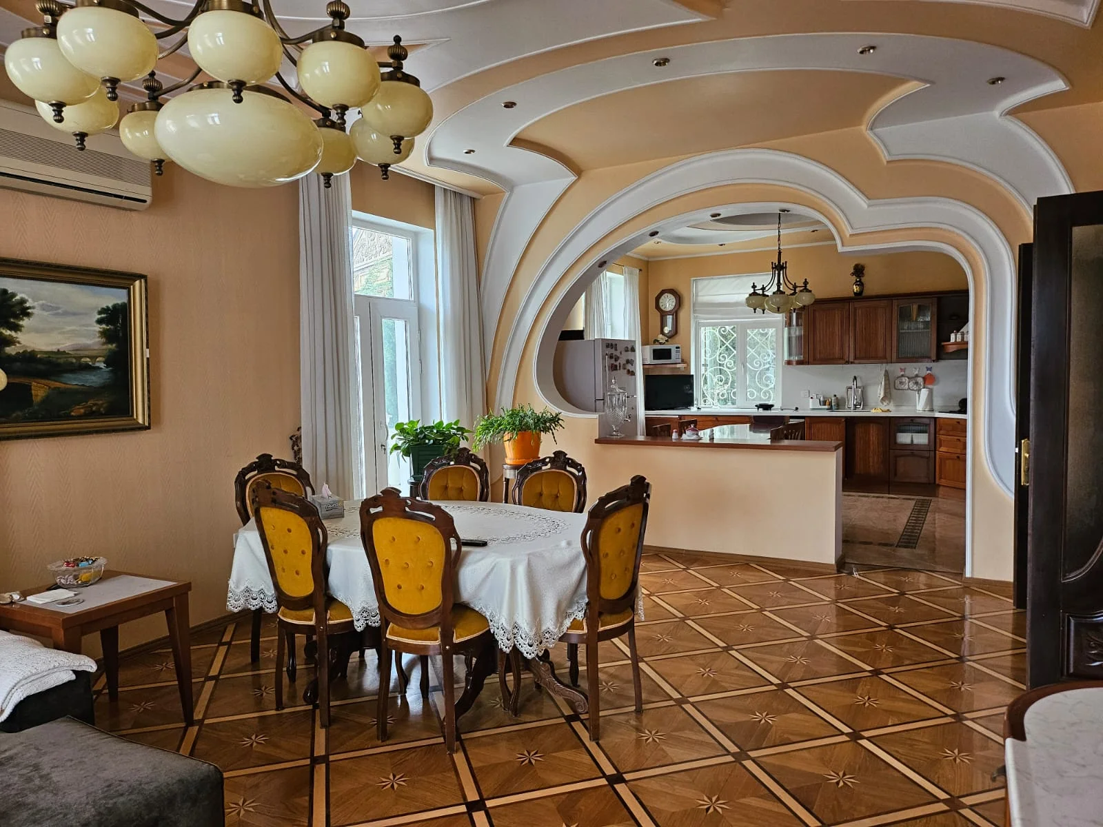 Kirayə 9 otaqlı Həyət evi / Bağ evi 700 m² Nəsimi r.
