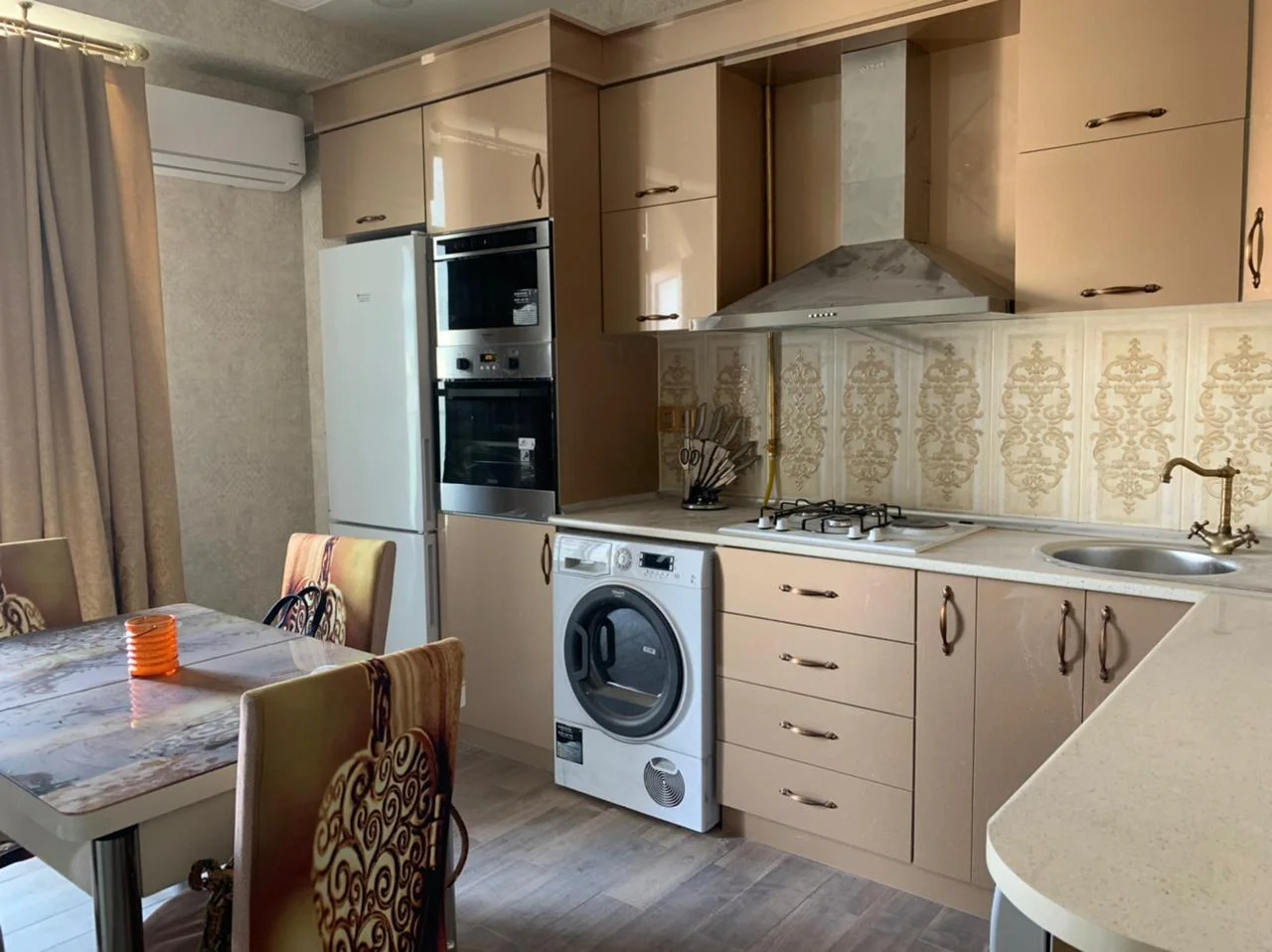 Kirayə 2 otaqlı Mənzil 105 m² Yasamal r. – şəkil 4