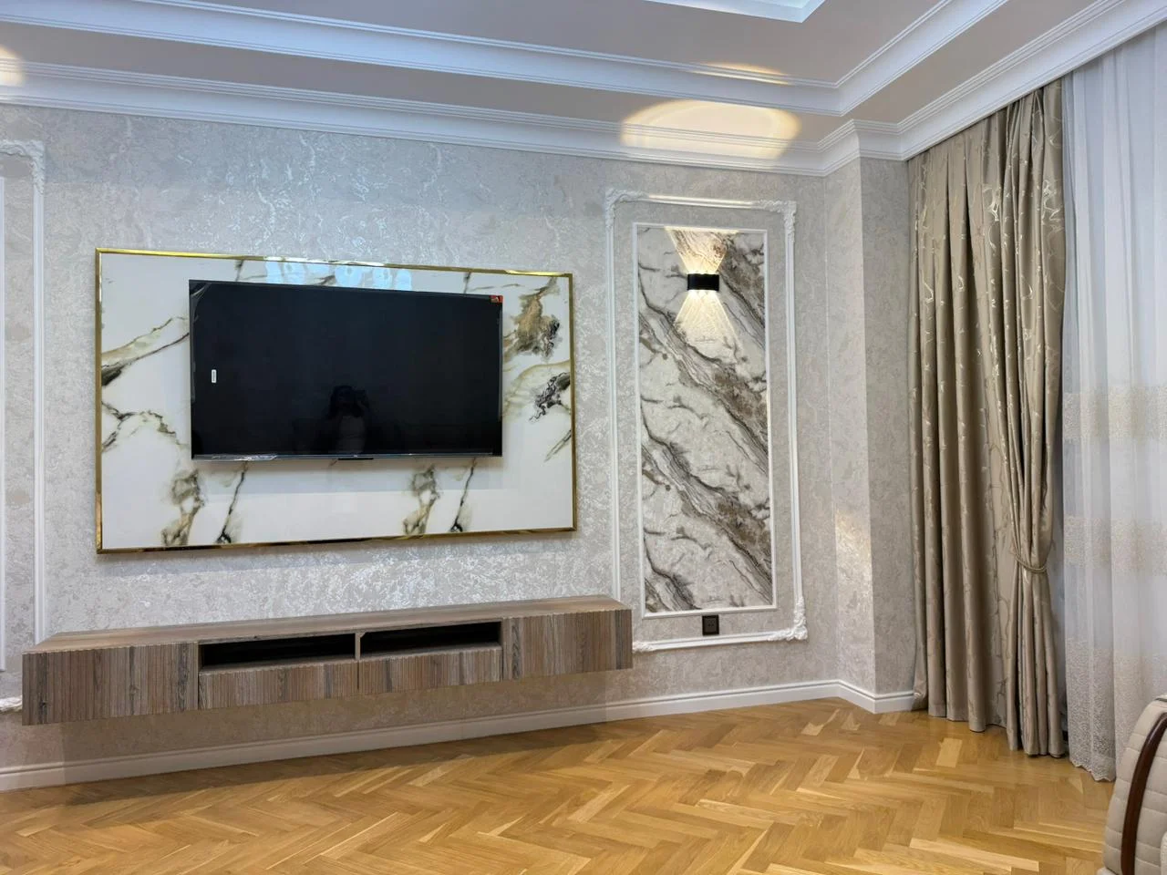 Kirayə 2 otaqlı Mənzil 90 m² Xətai r.